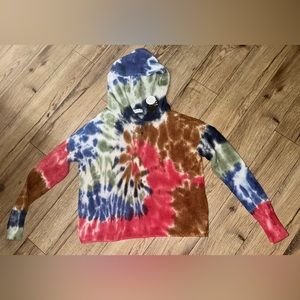 NWT absolutely gorgeous colors women’s size medium